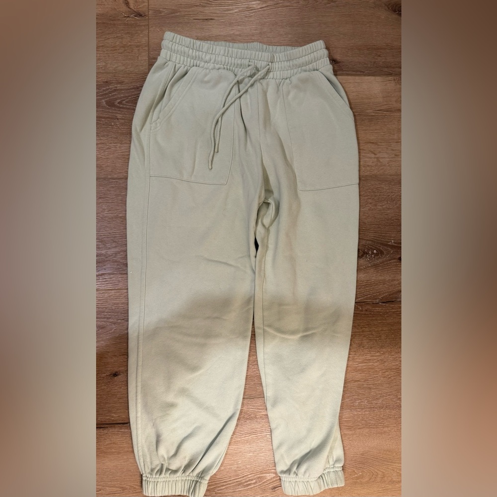 Sweatpants - Picture 2 of 8